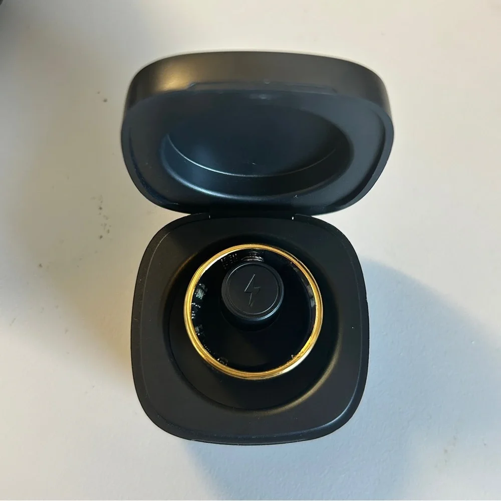 Olevra Smart Ring in Gold